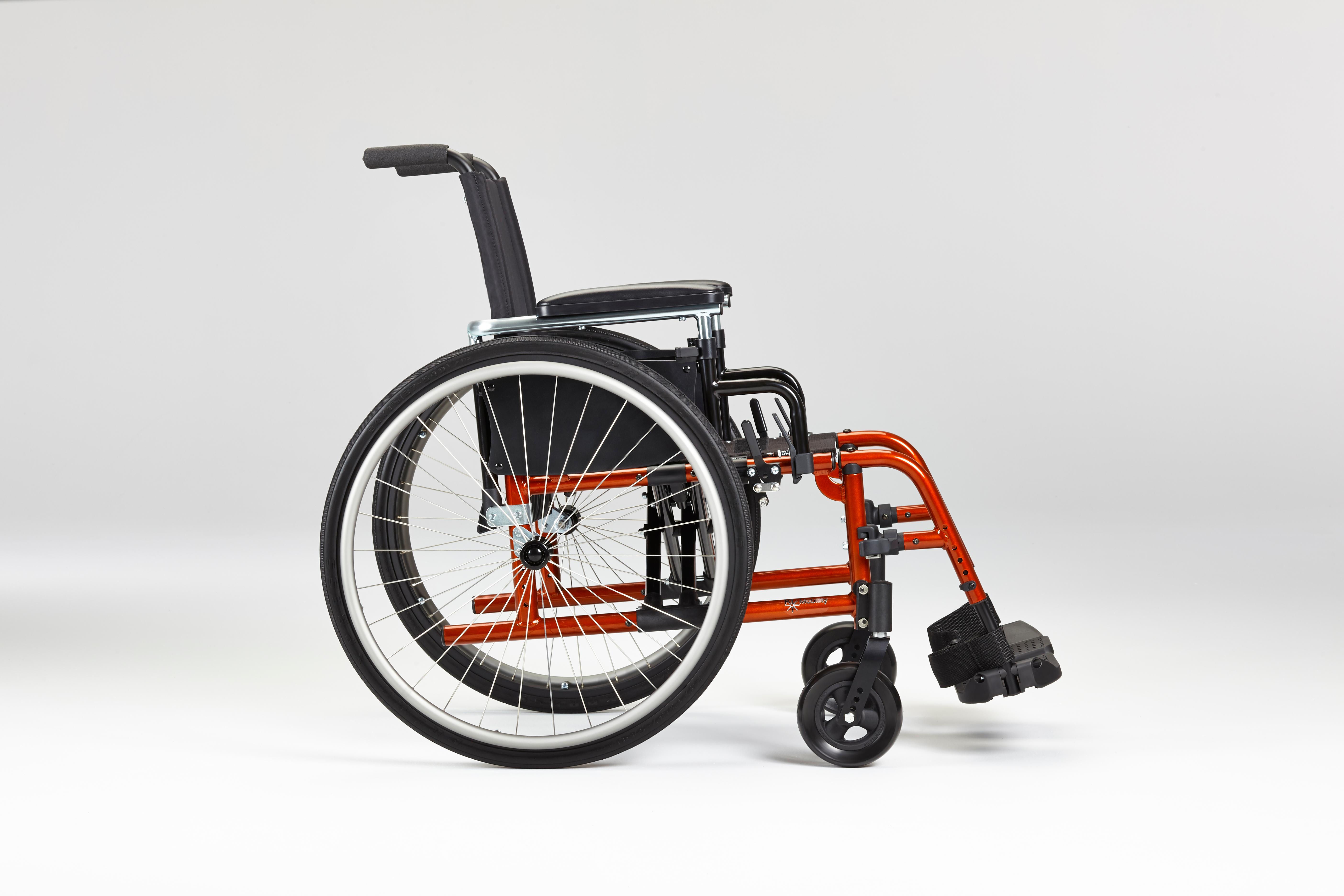 Catalyst 4 Ultralightweight Folding Wheelchair SpinLife